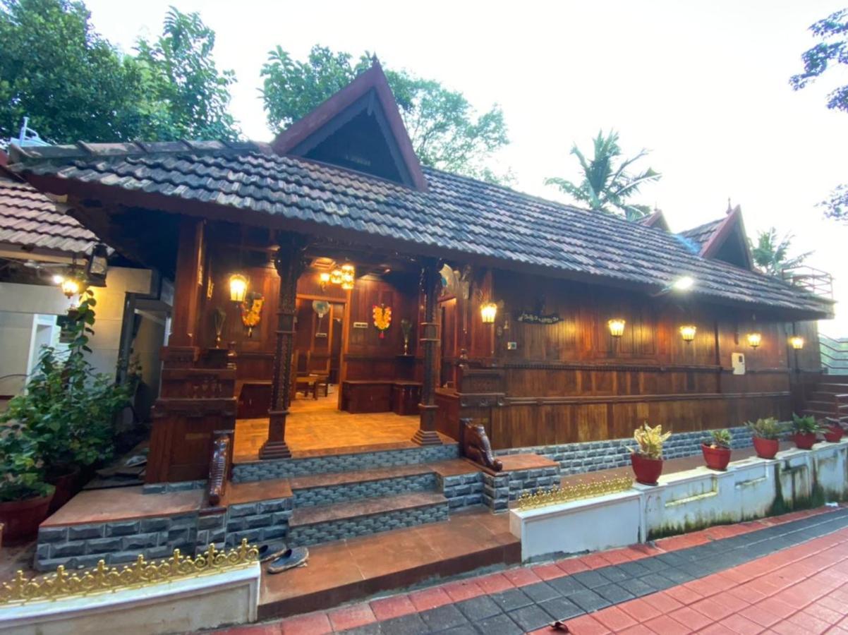 Mayoorapanjaram Neyyattinkara Exterior foto